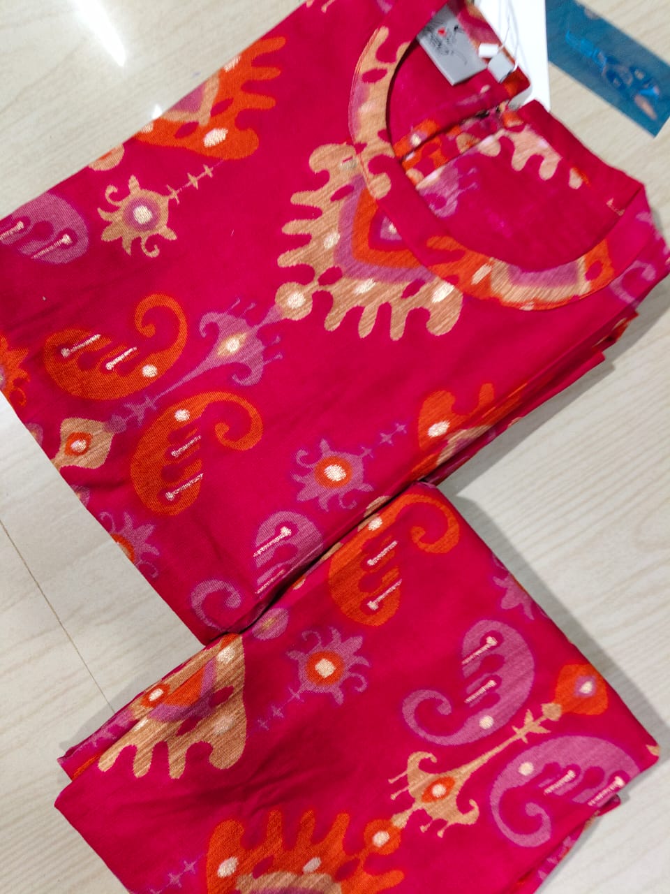 Premium Vertican Silk - VS92 (sleeves attached inside)