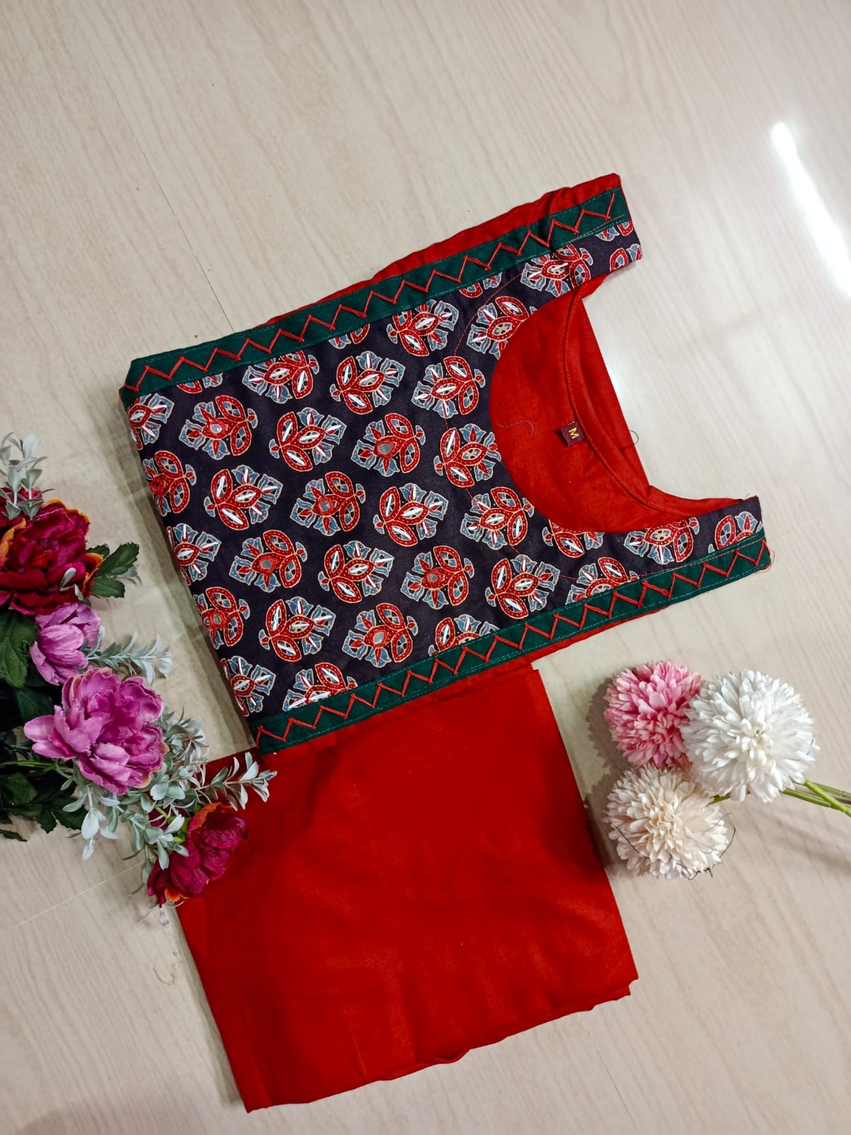 Gamthi Print Kurti - GPK10 sets colour same but each set have diff in chest print so lil may vary in the prints , No returns will be accepted for that changes