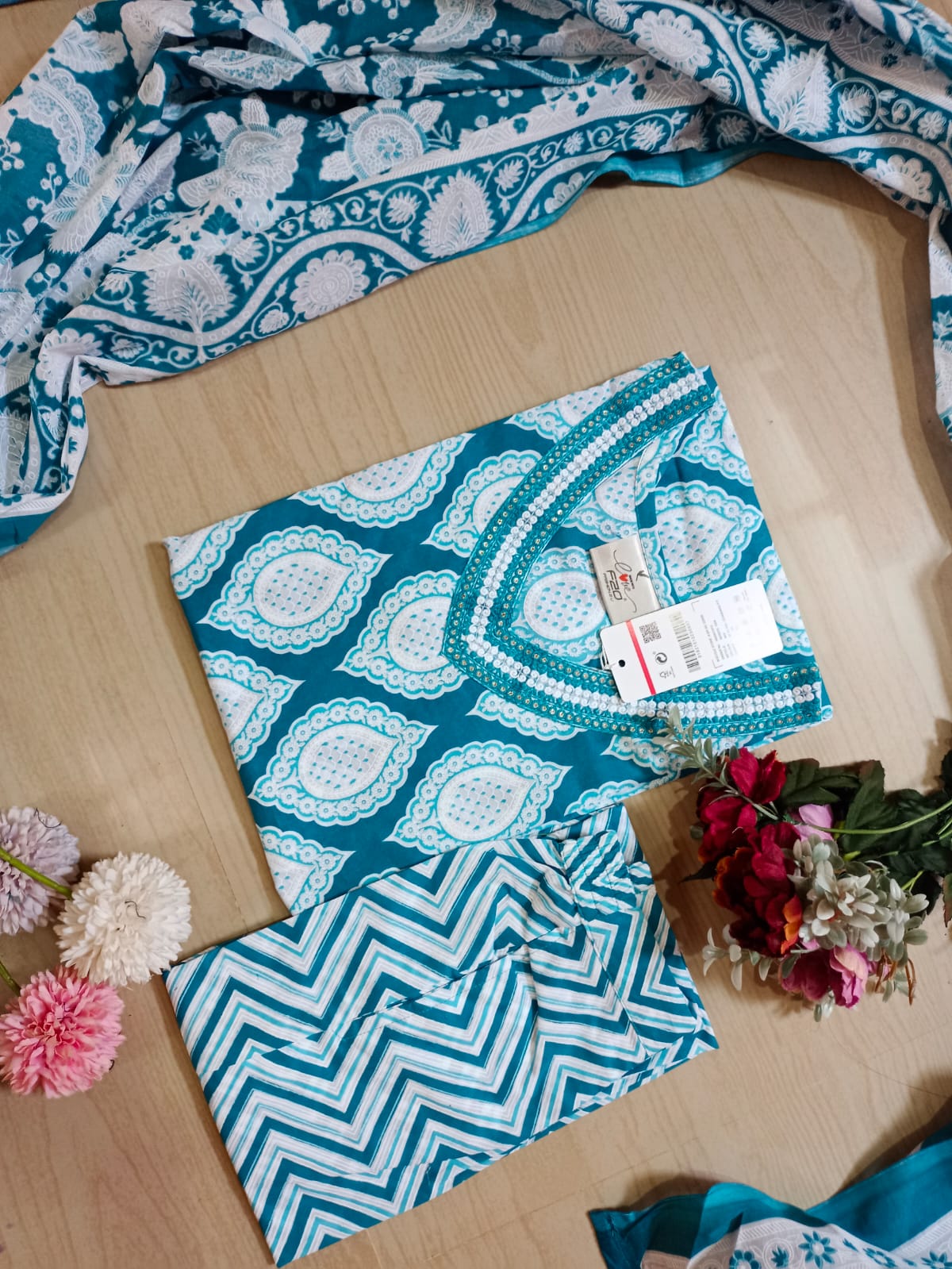 Petals Dupatta Sets - FDS11