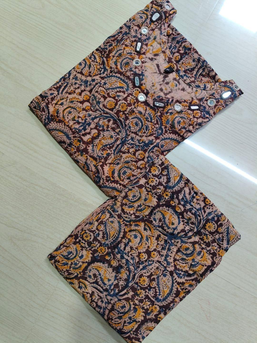 Kalamkari Kurti With Phant PKA18