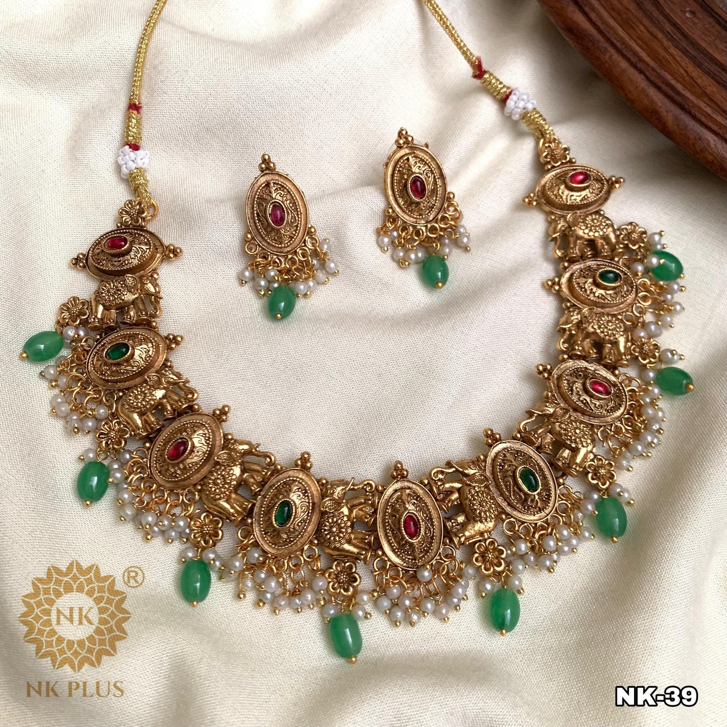 Necklace & Chains NC39