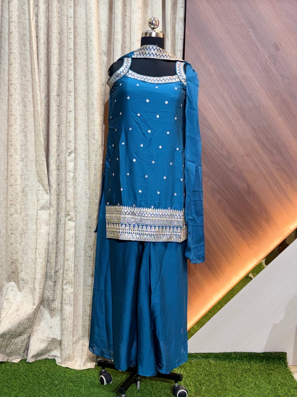Sharara Sets SH18