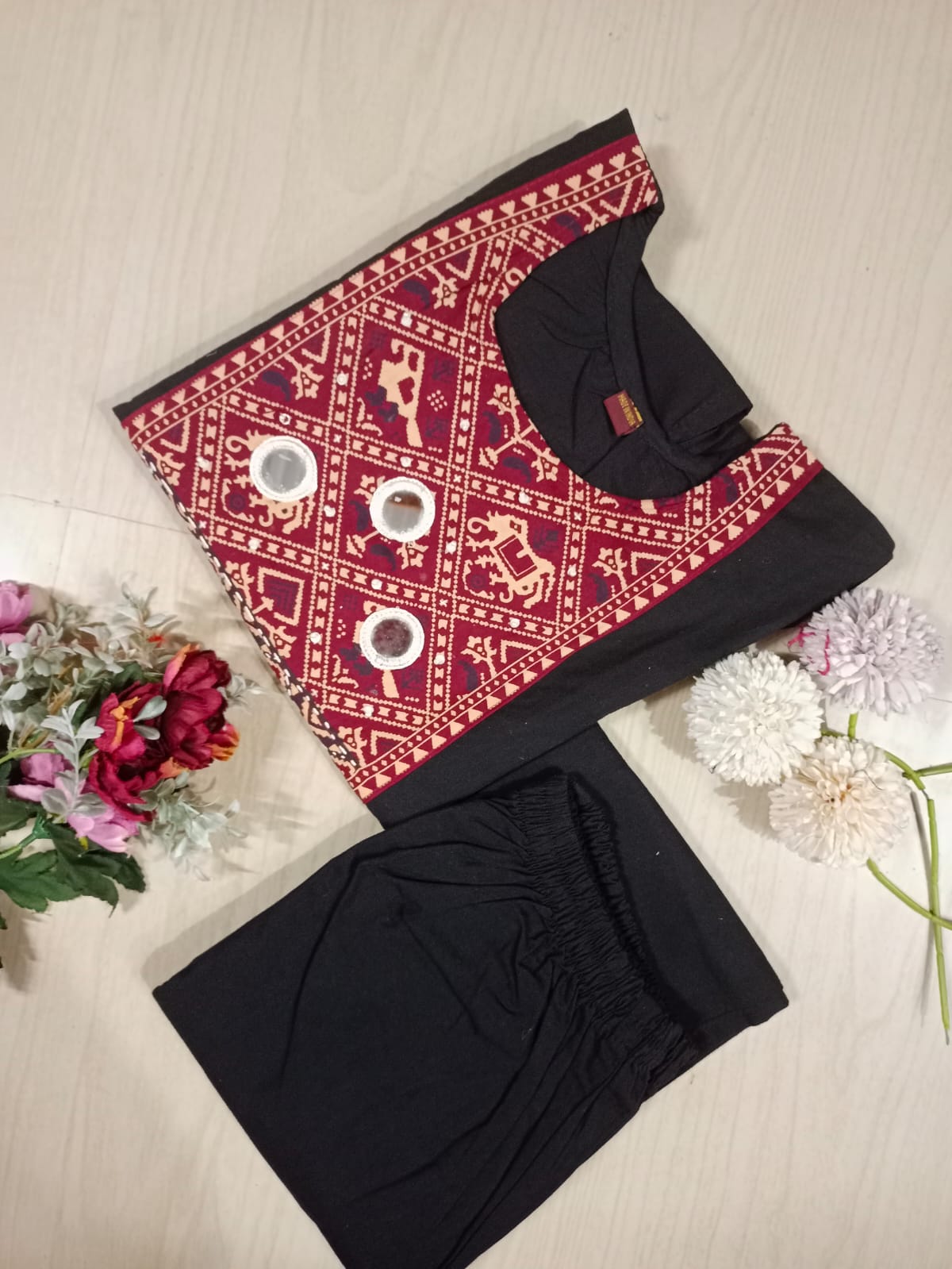 Gamthi Print Kurti - GPK23 sets colour same but each set have diff in chest print so lil may vary in the prints , No returns will be accepted for that changes