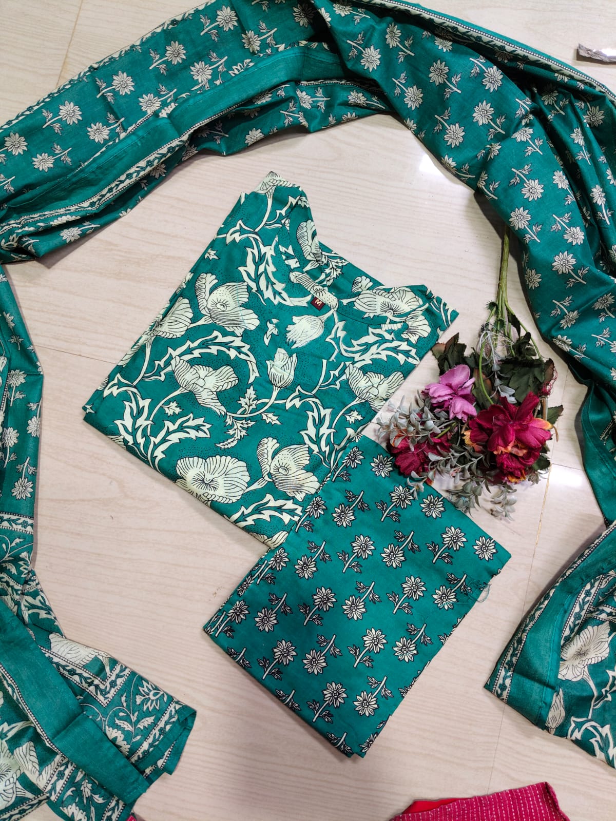 Petals Dupatta Sets FDS246