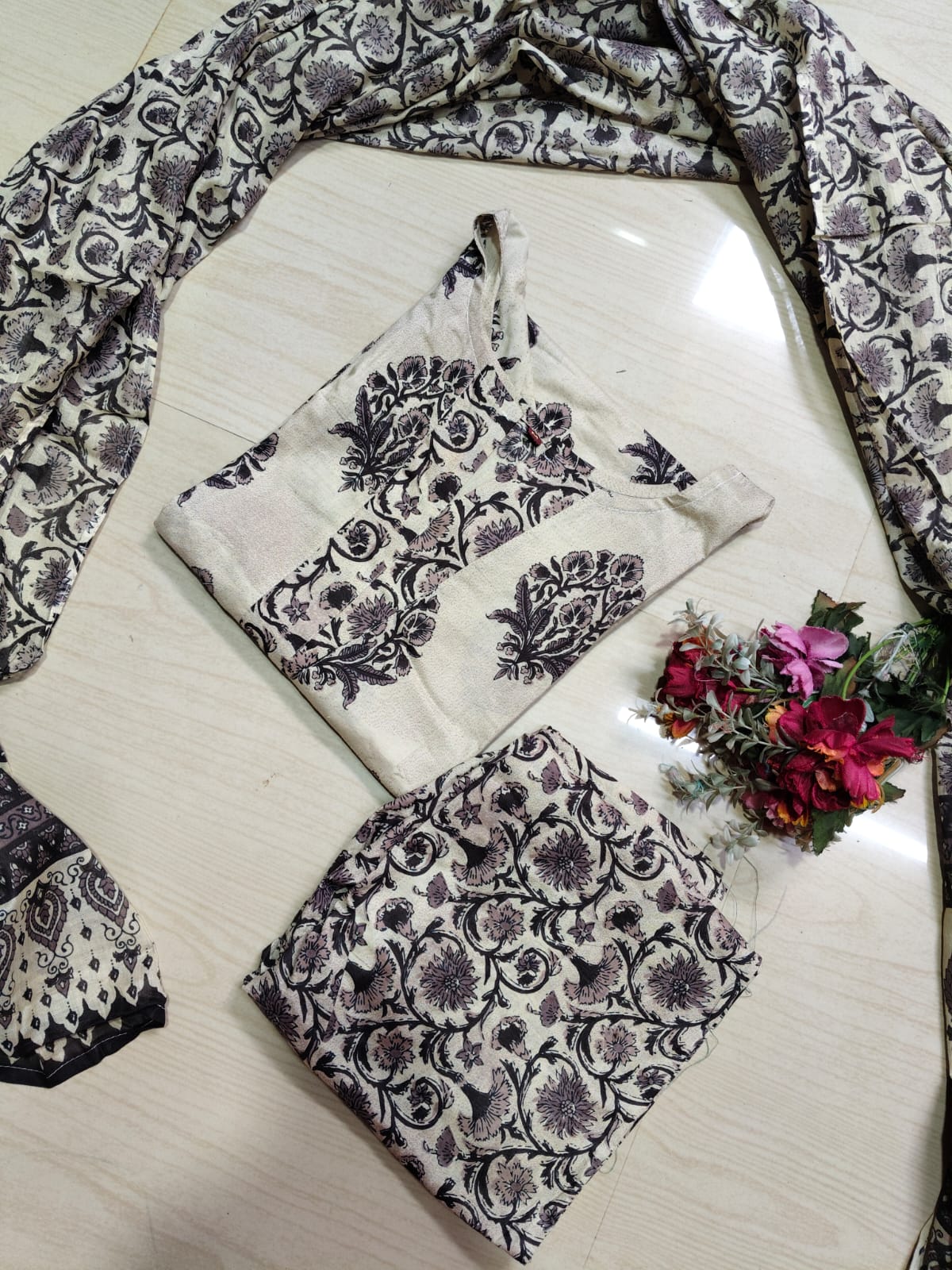 Petals Dupatta Sets FDS260