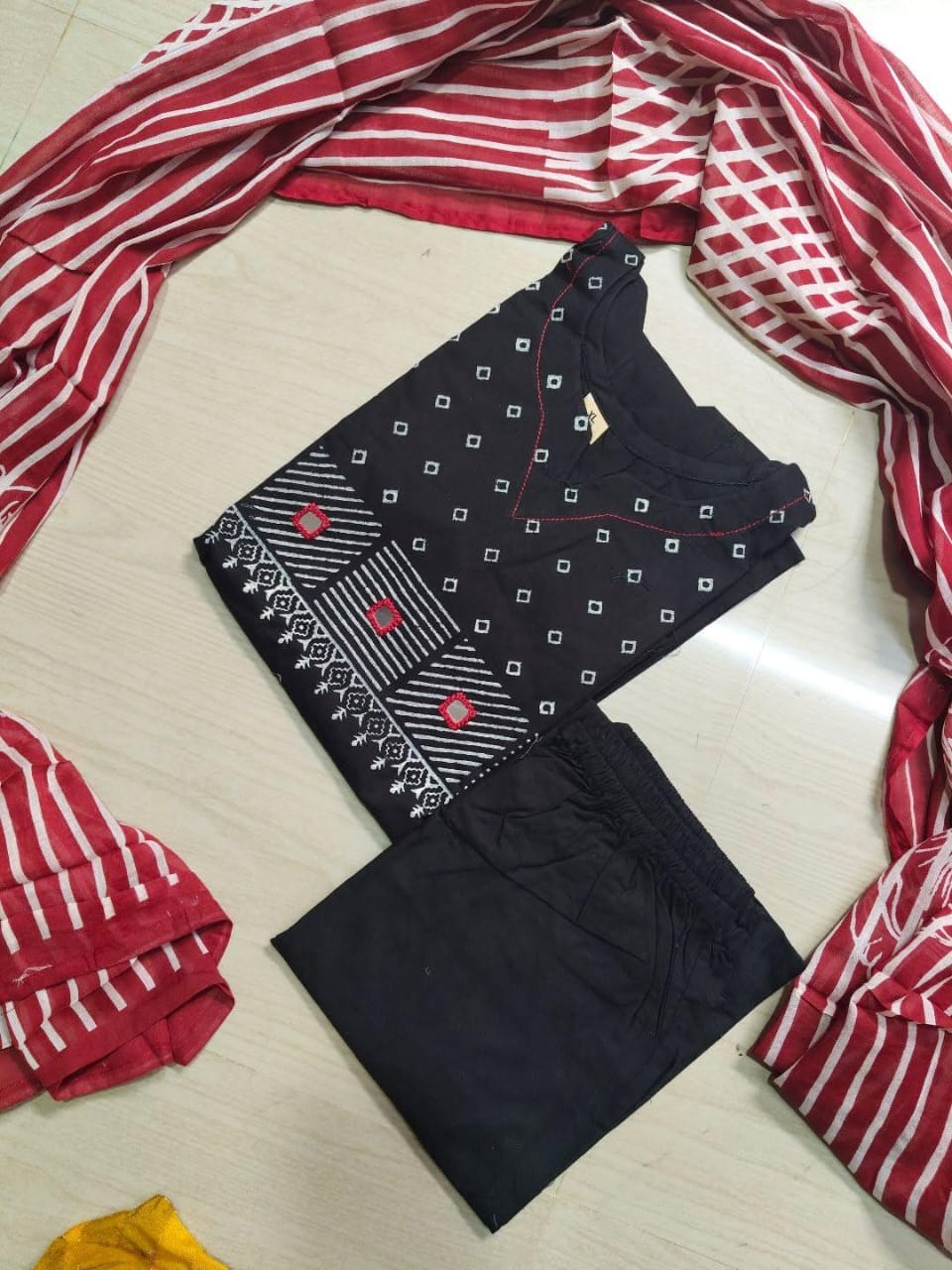 Classic Styles - DDS261