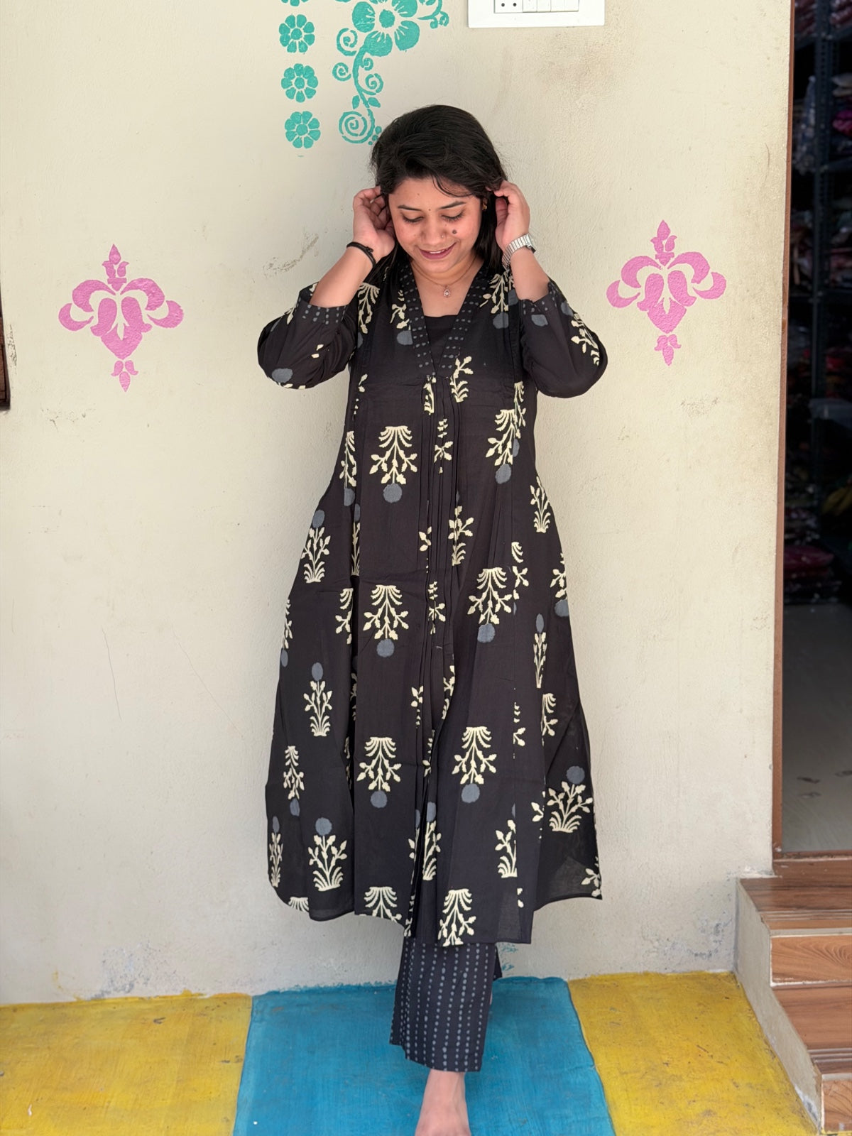 Feeding Kurti With Phant FKP02