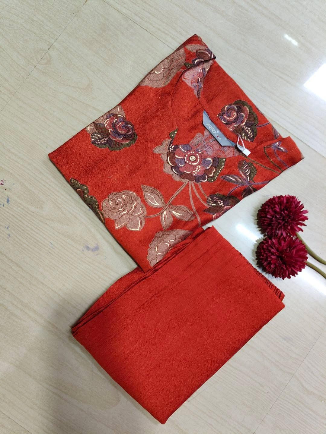 Premium Vertican Silk VS33