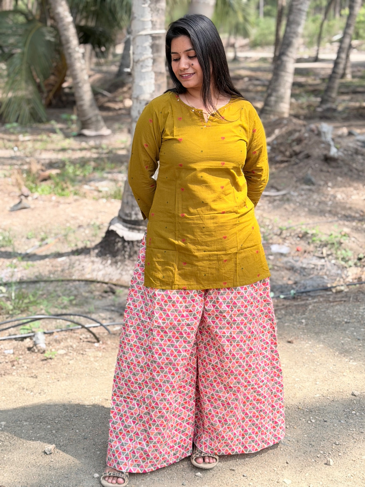 Short Kurthi With Cotton Palazzo SKP38