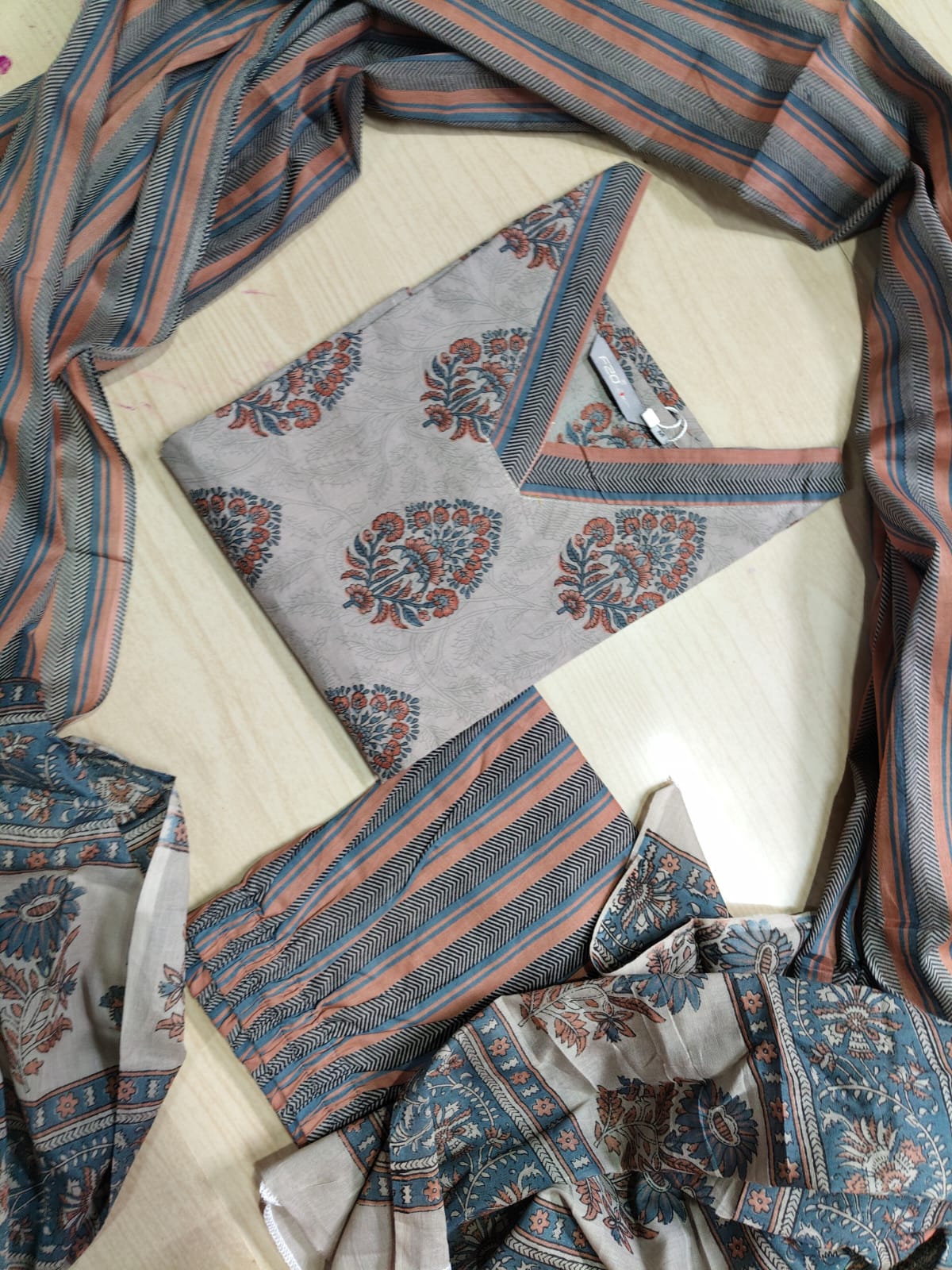 Delight Kurti Set - DKS47