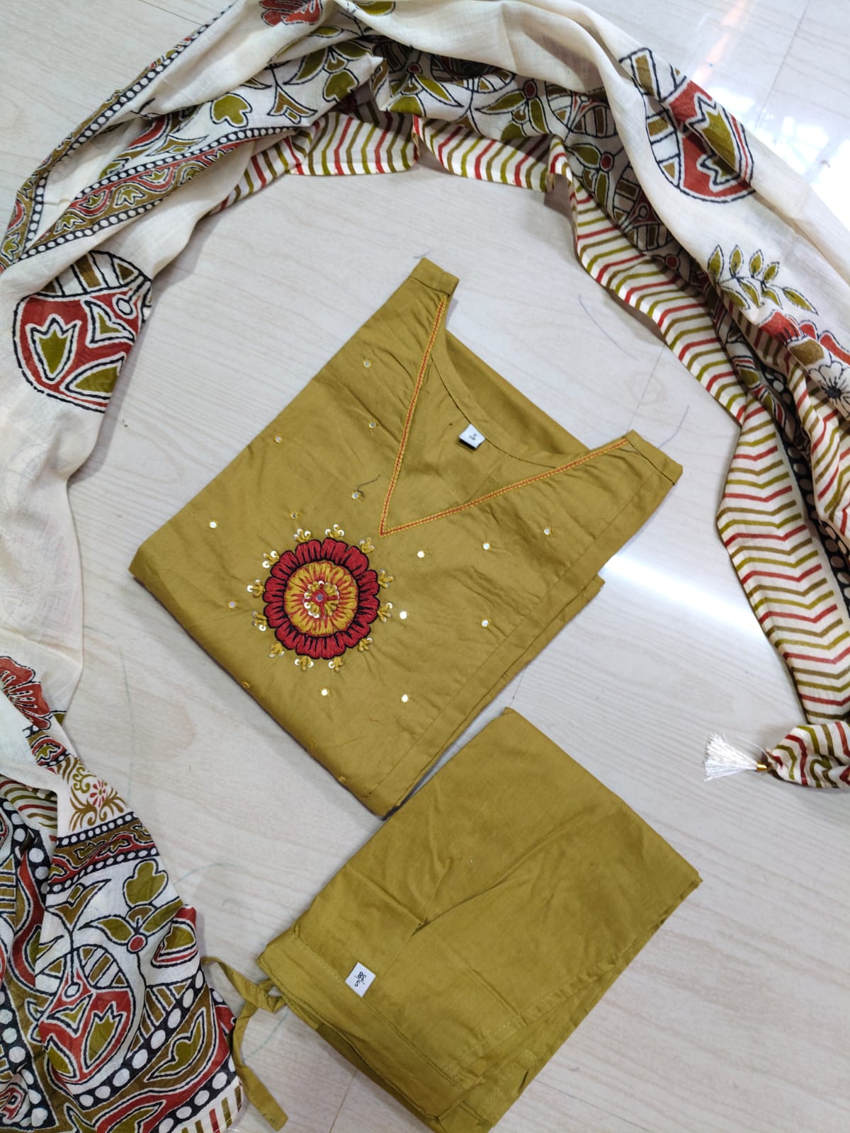 Classic Styles - DDS171