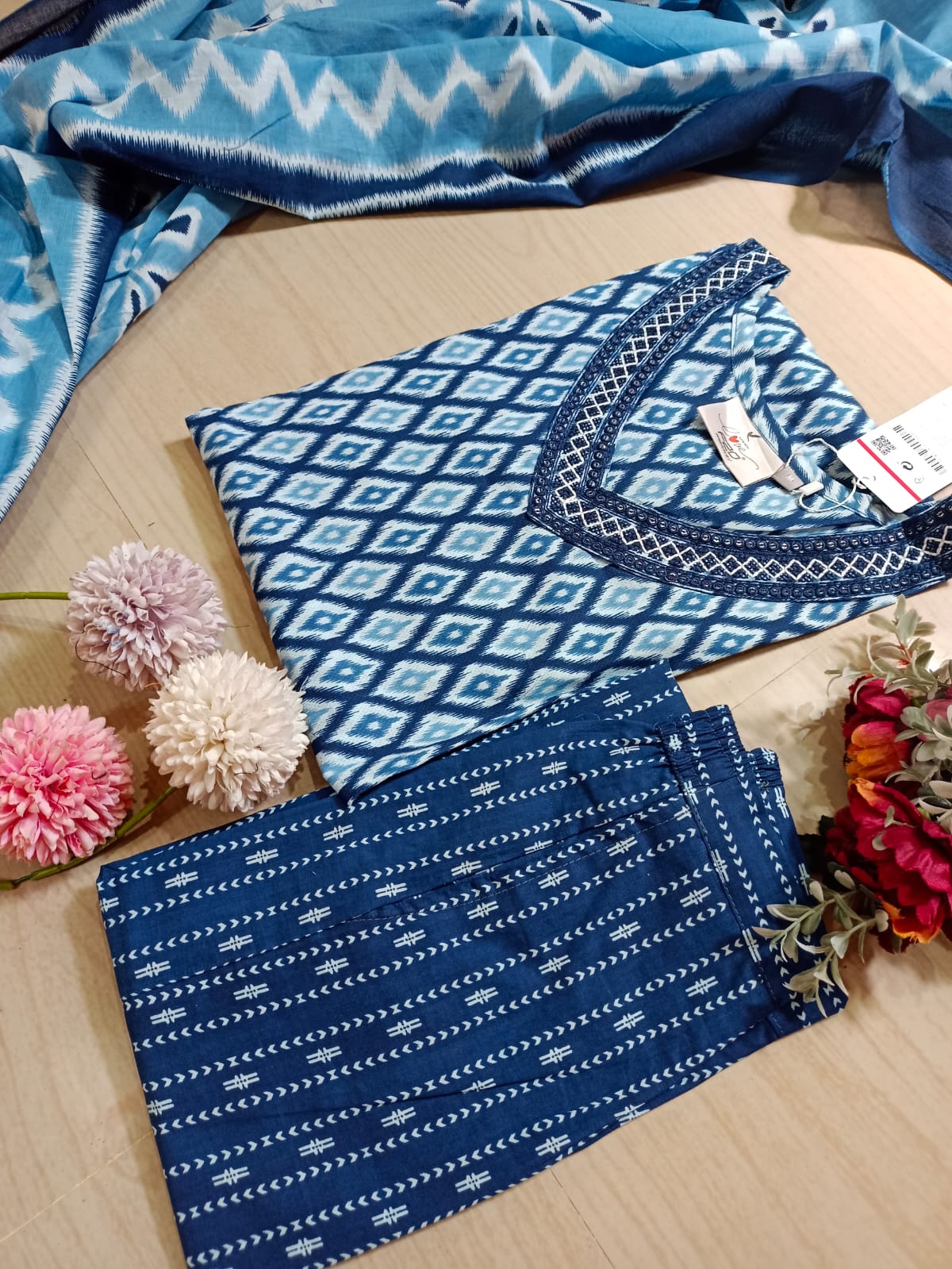 Petals Dupatta Sets - FDS09