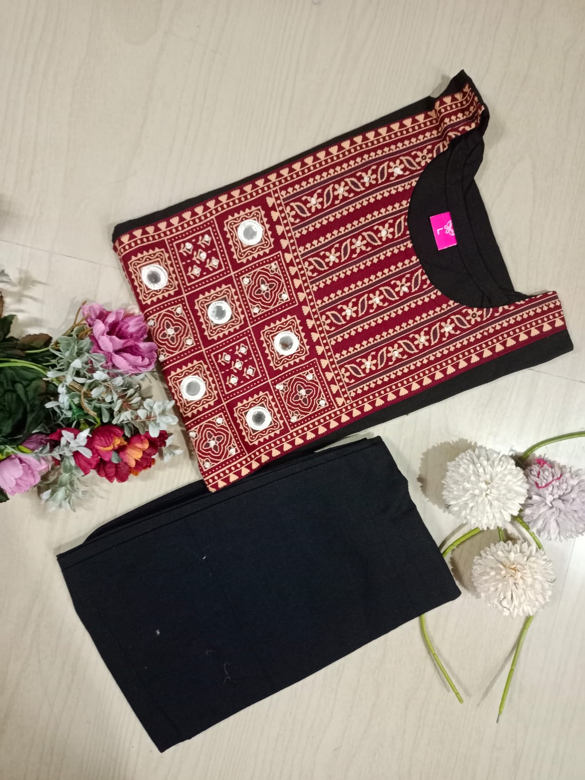 Gamthi Print Kurti - GPK33 sets colour same but each set have diff in chest print so lil may vary in the prints , No returns will be accepted for that changes
