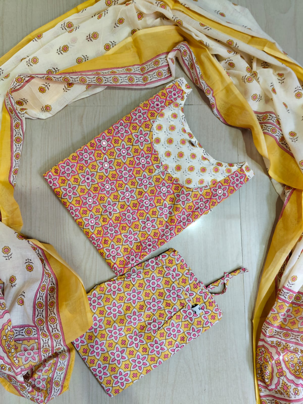 Classic Styles - DDS175