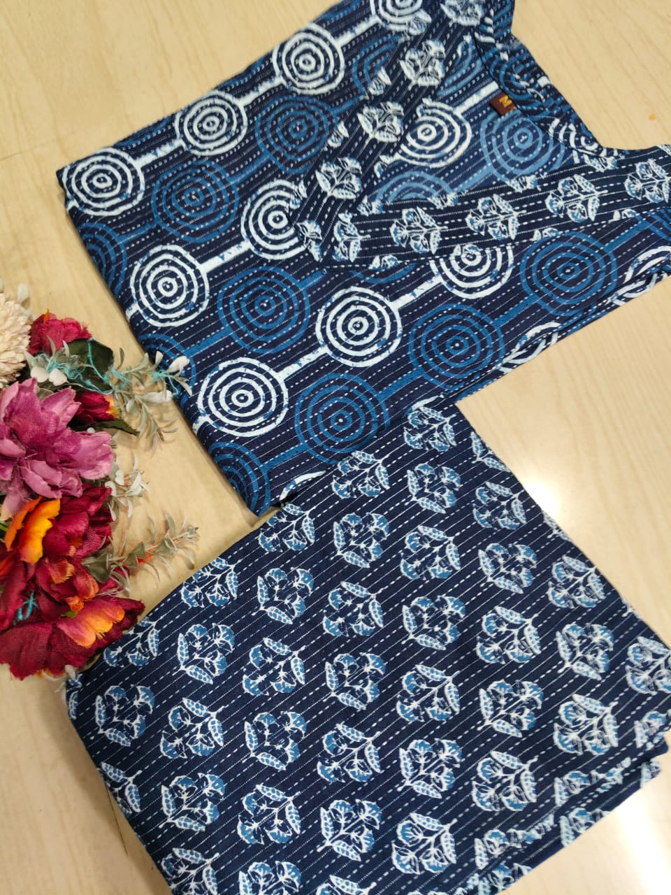 V neck Kurthi with Pant ALN38