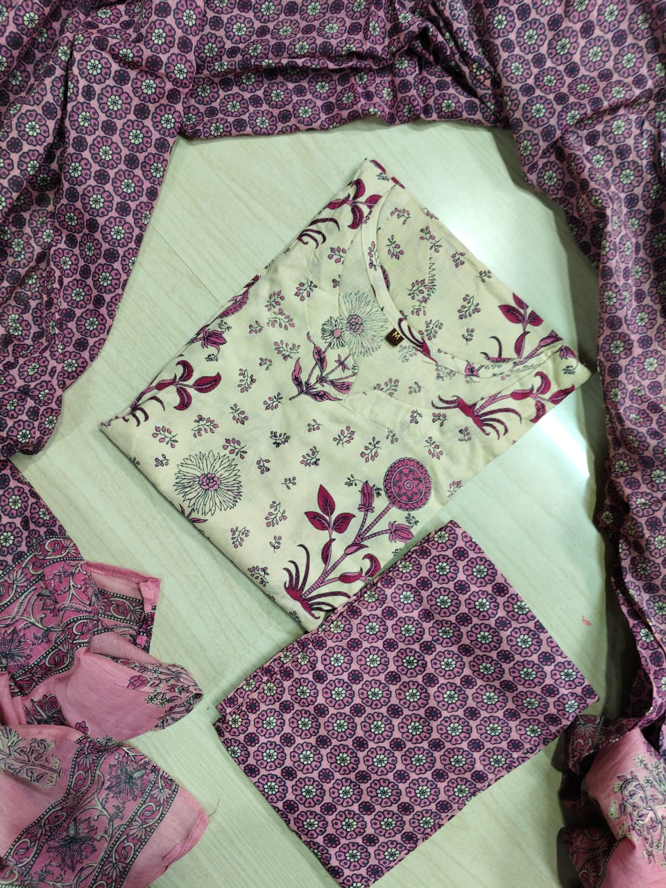 Petals Dupatta Sets - FDS122