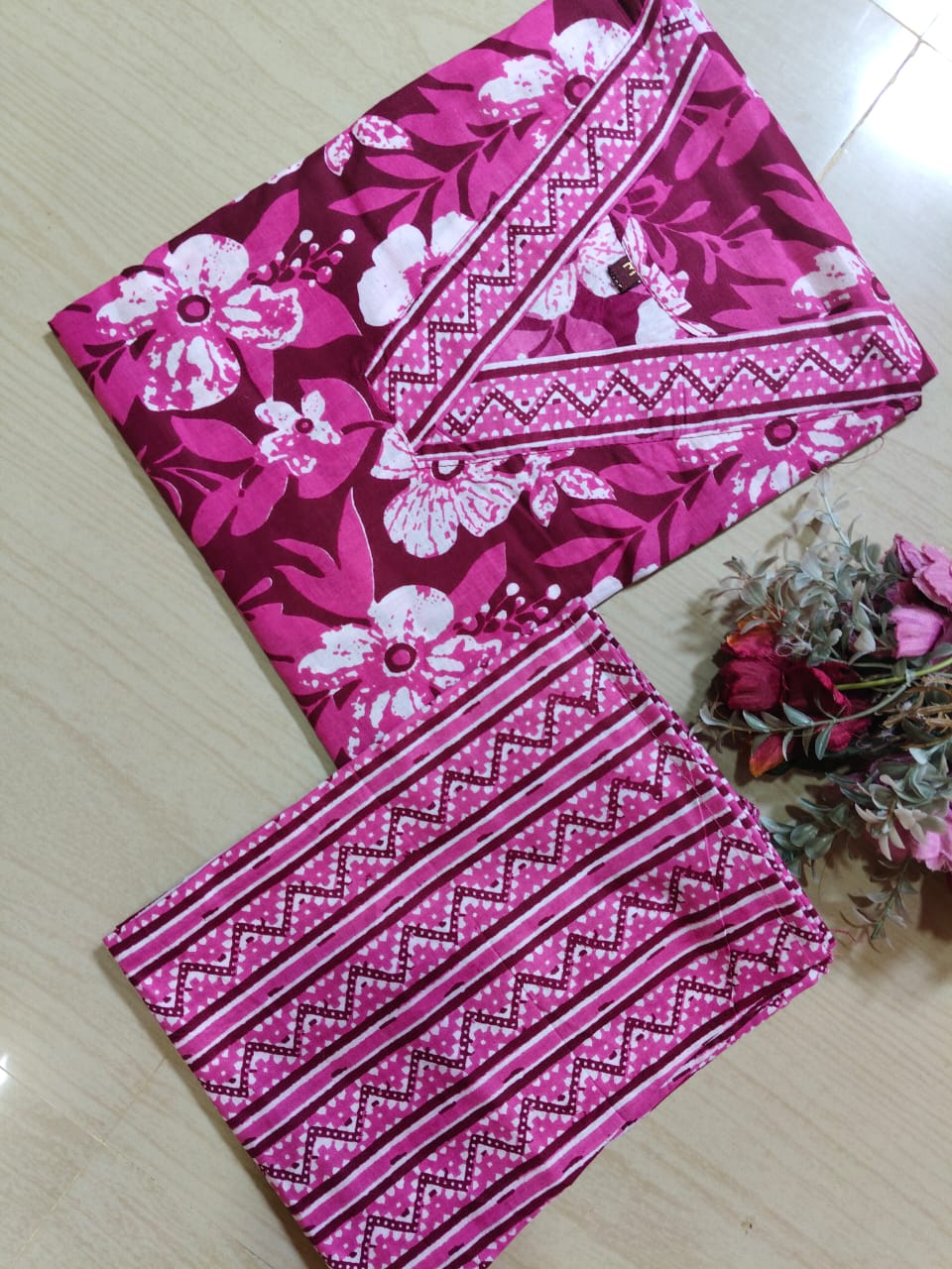 V neck Kurthi with Pant ALN17