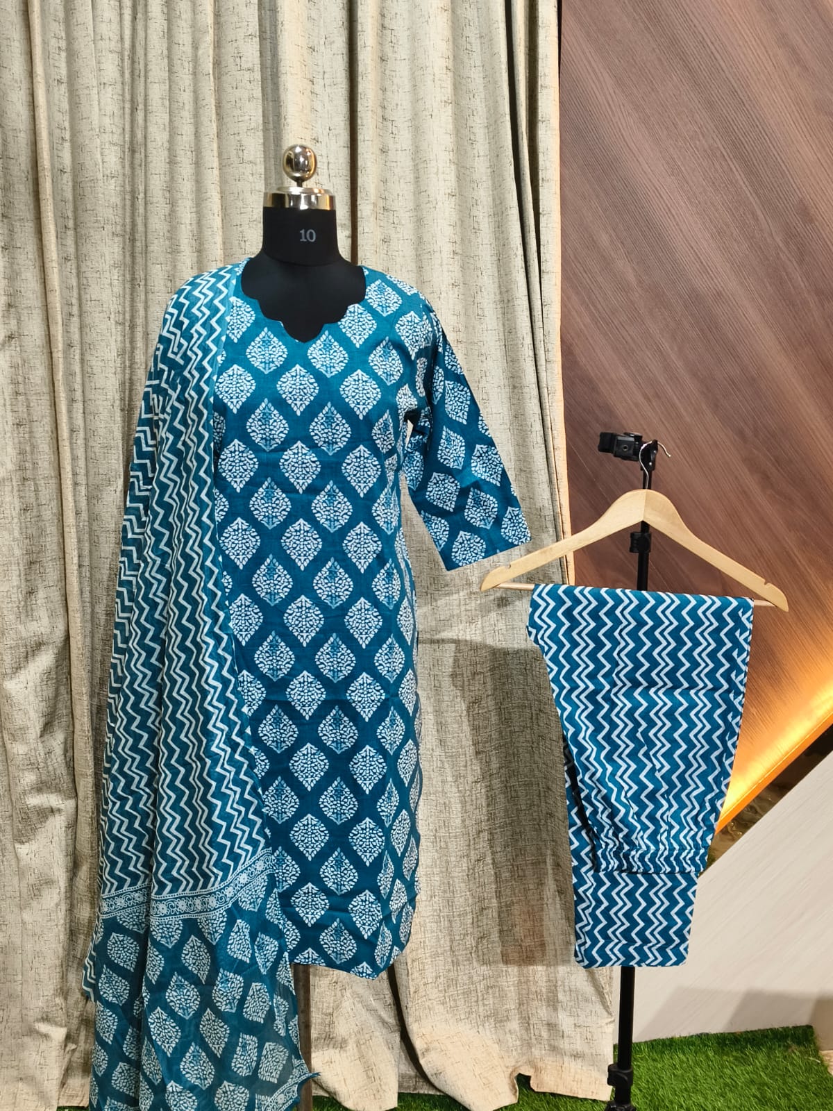 Petals Dupatta Sets - FDS147