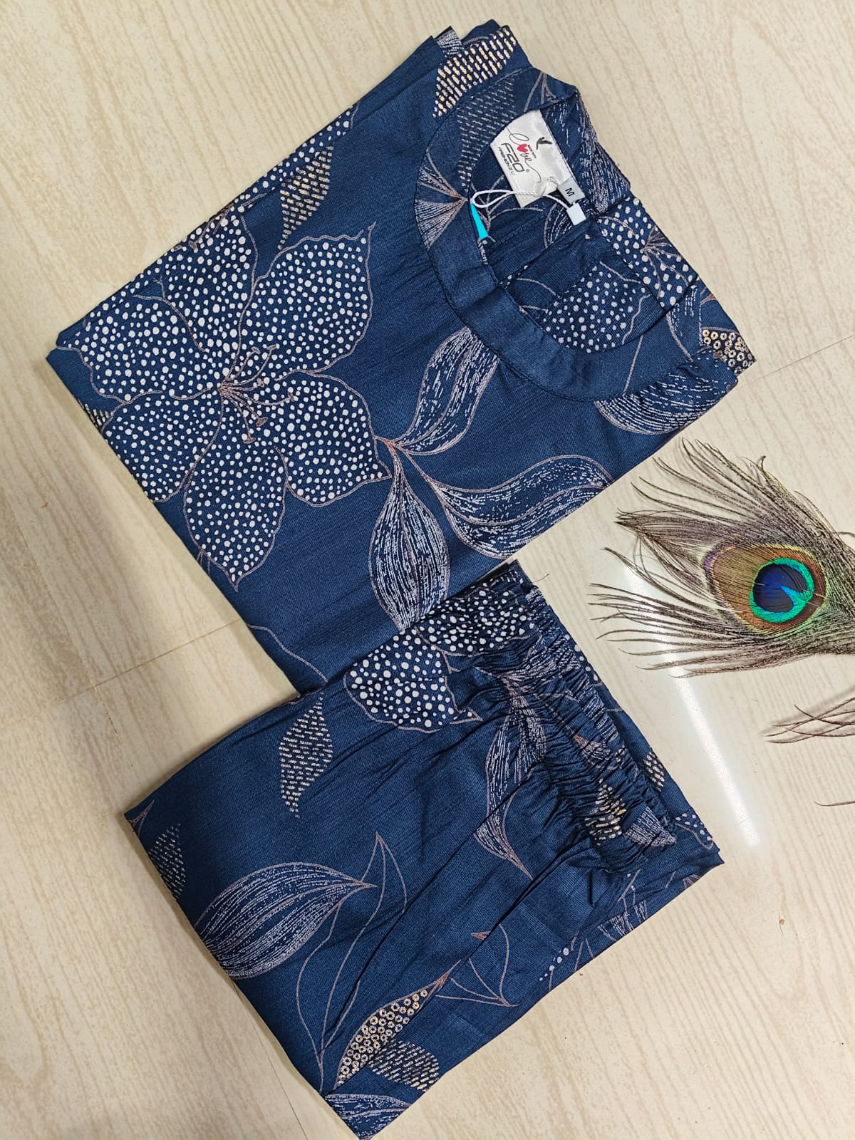 Premium Vertican Silk - VS27 (sleeves attached inside) (Copy)