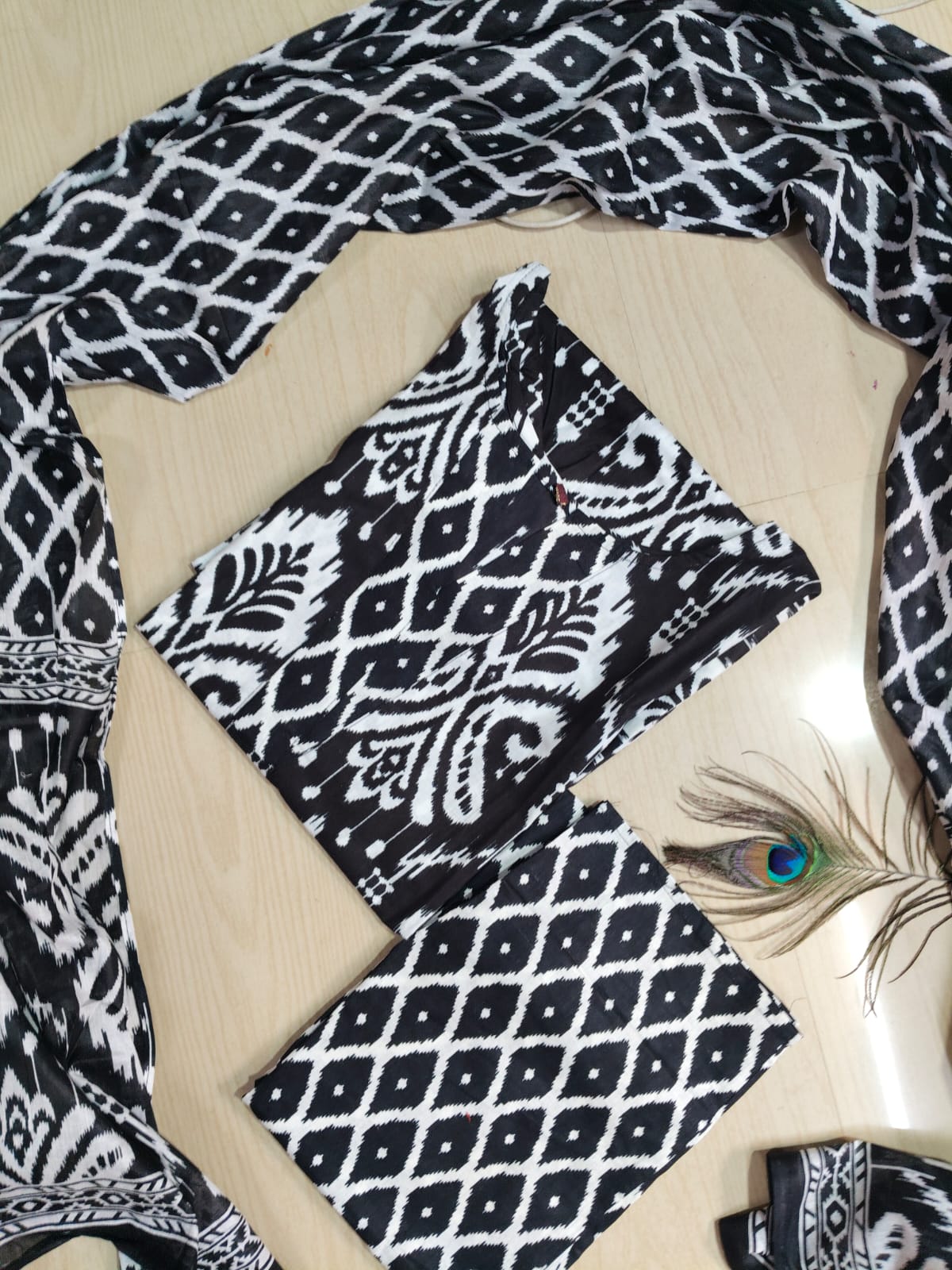 Petals Dupatta Sets FDS209