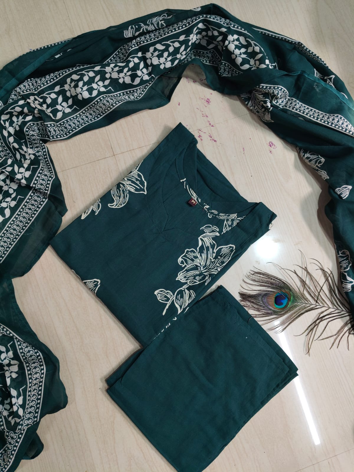 Petals Dupatta Sets FDS217