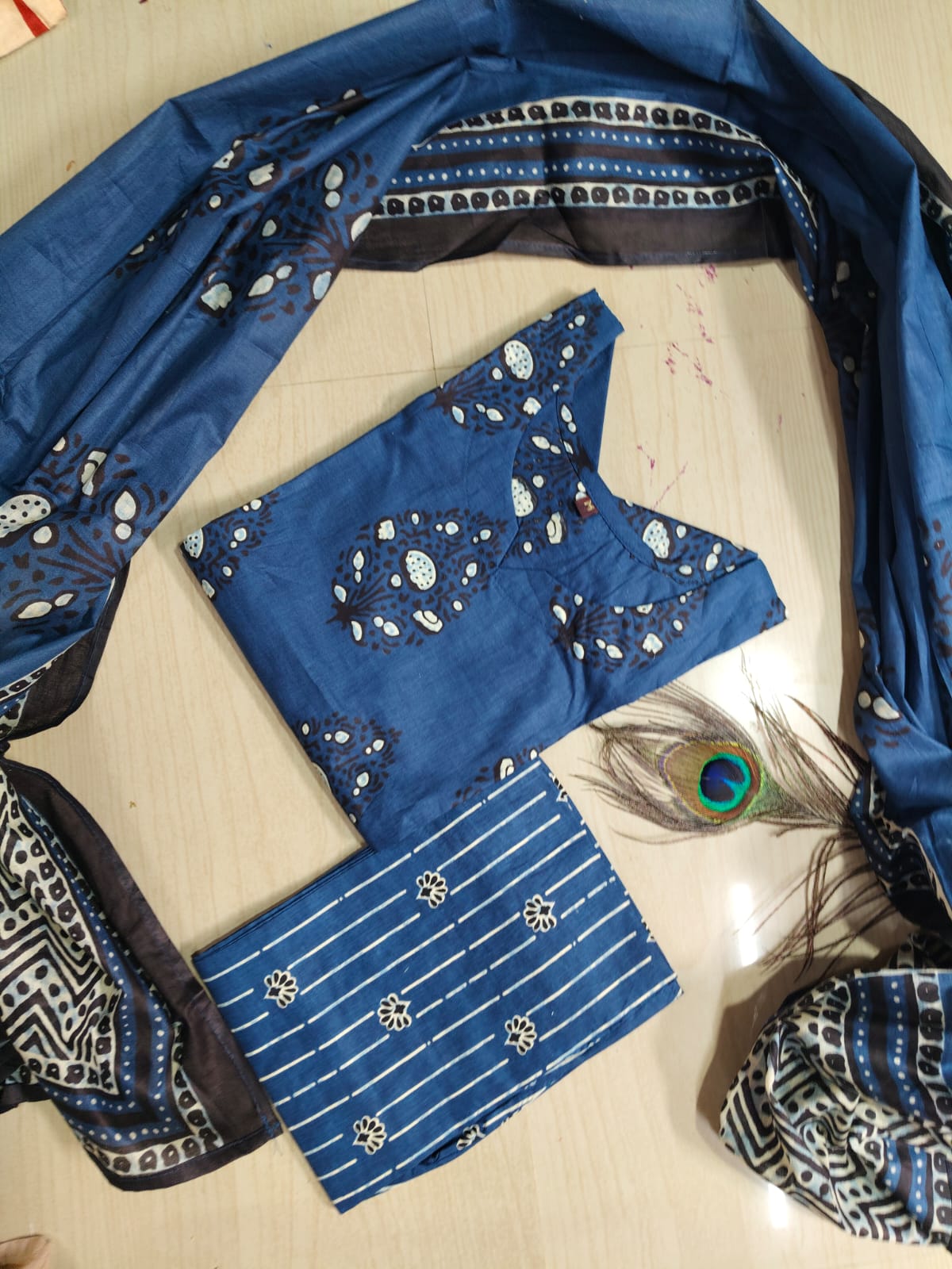 Petals Dupatta Sets FDS221