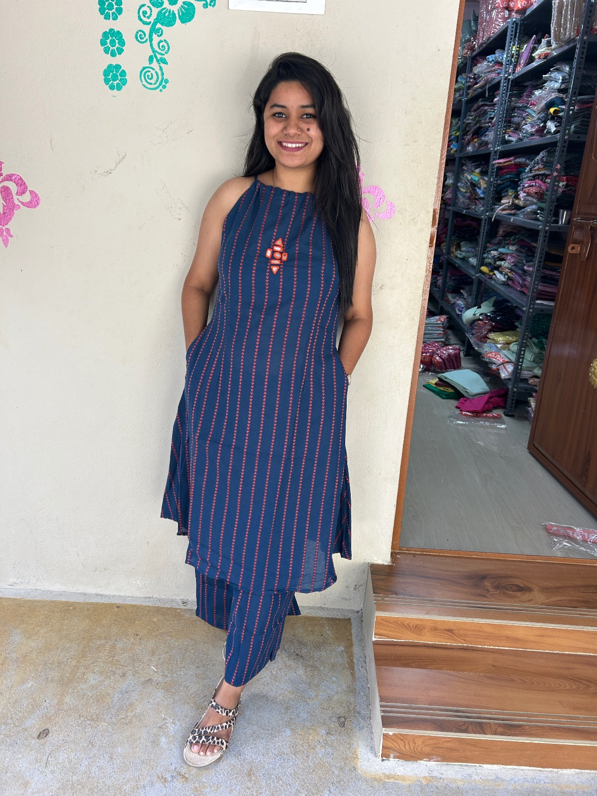 Sleeveless Kurthi with pant