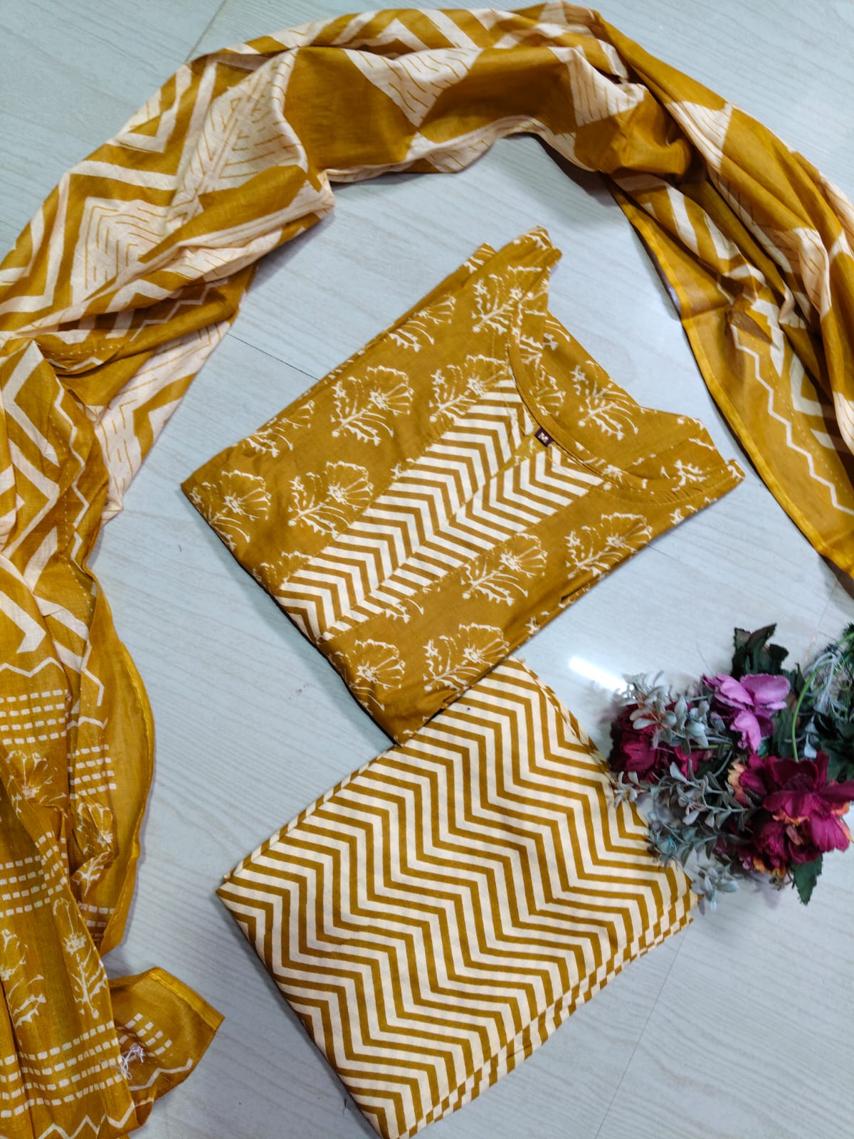 Petals Dupatta Sets  FDS253