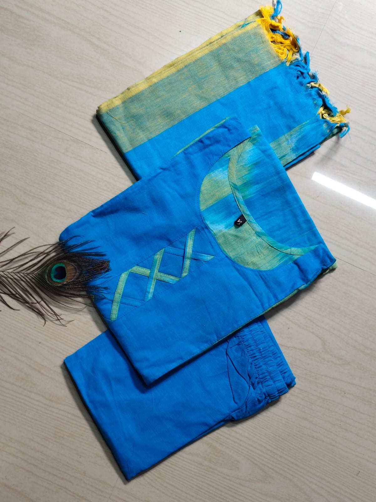 Petals Dupatta Sets  FDS171