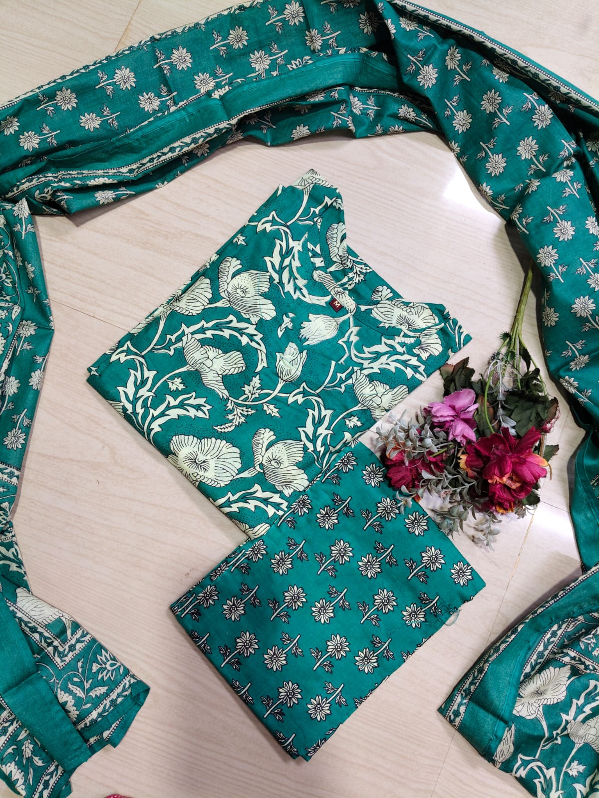 Petals Dupatta Sets  FDS246