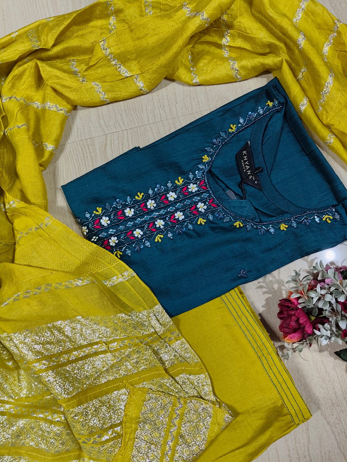 Visithra Silk Duppata Sets  VDS13