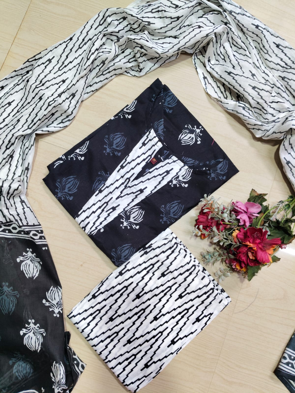 Petals Dupatta Sets  FDS248