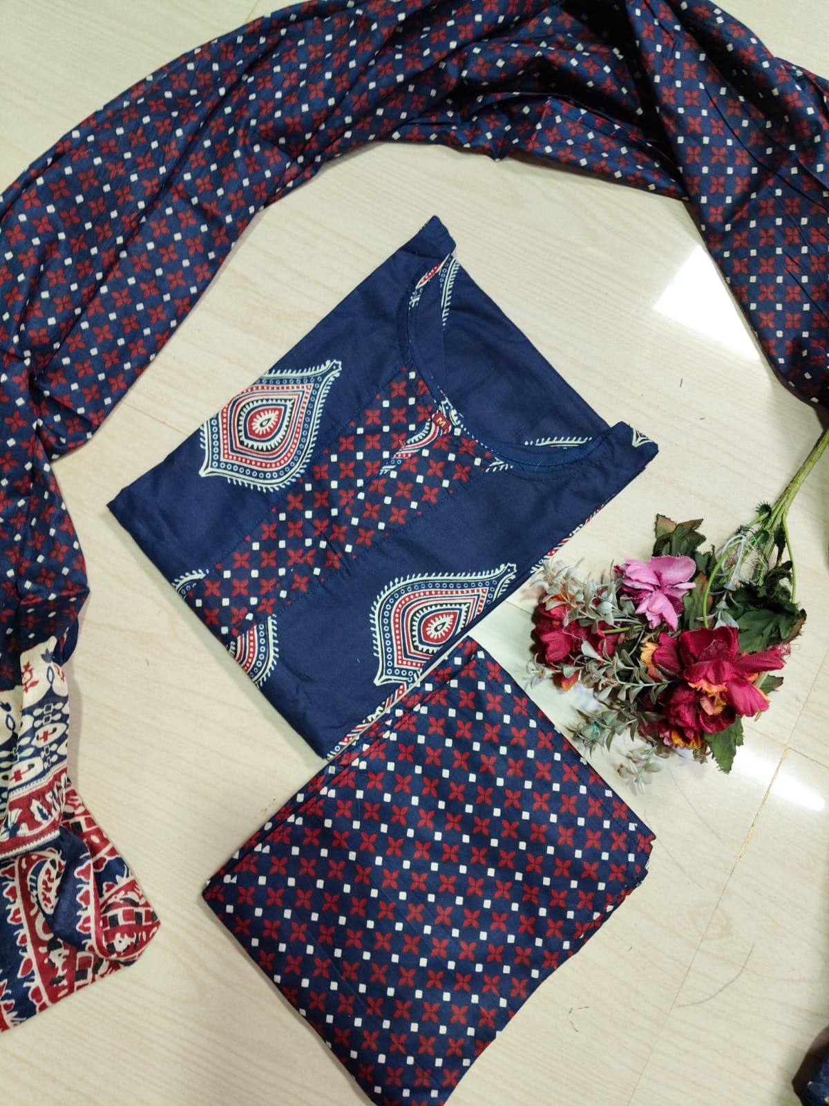 Petals Dupatta Sets  FDS250