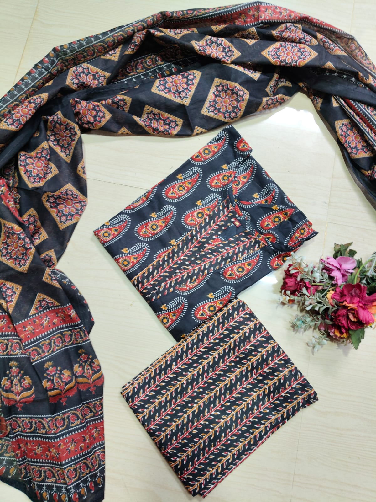 Petals Dupatta Sets  FDS259