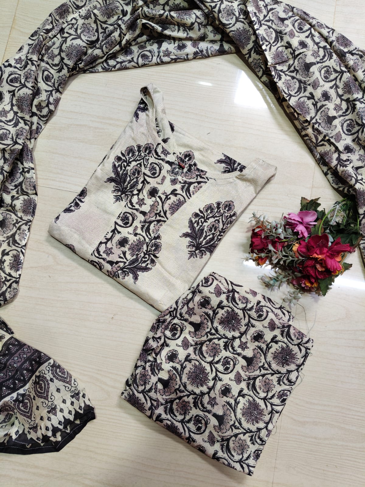 Petals Dupatta Sets  FDS260