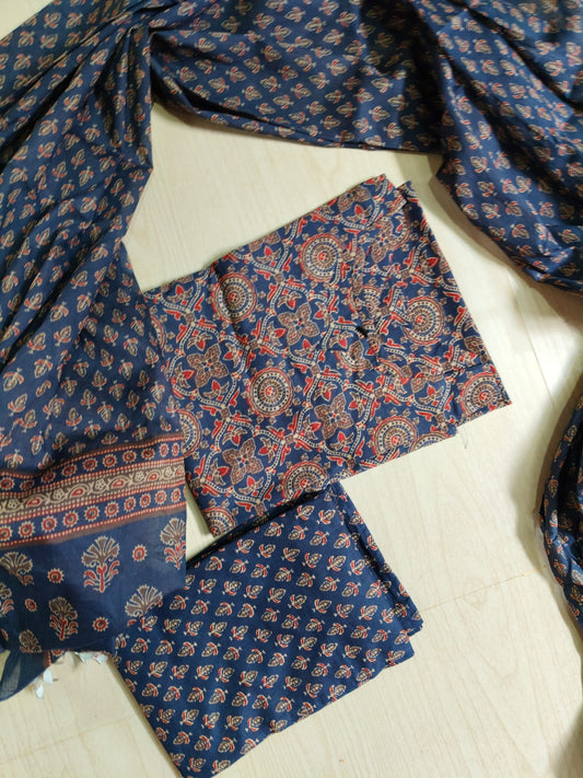 Petals Dupatta Sets - FDS55
