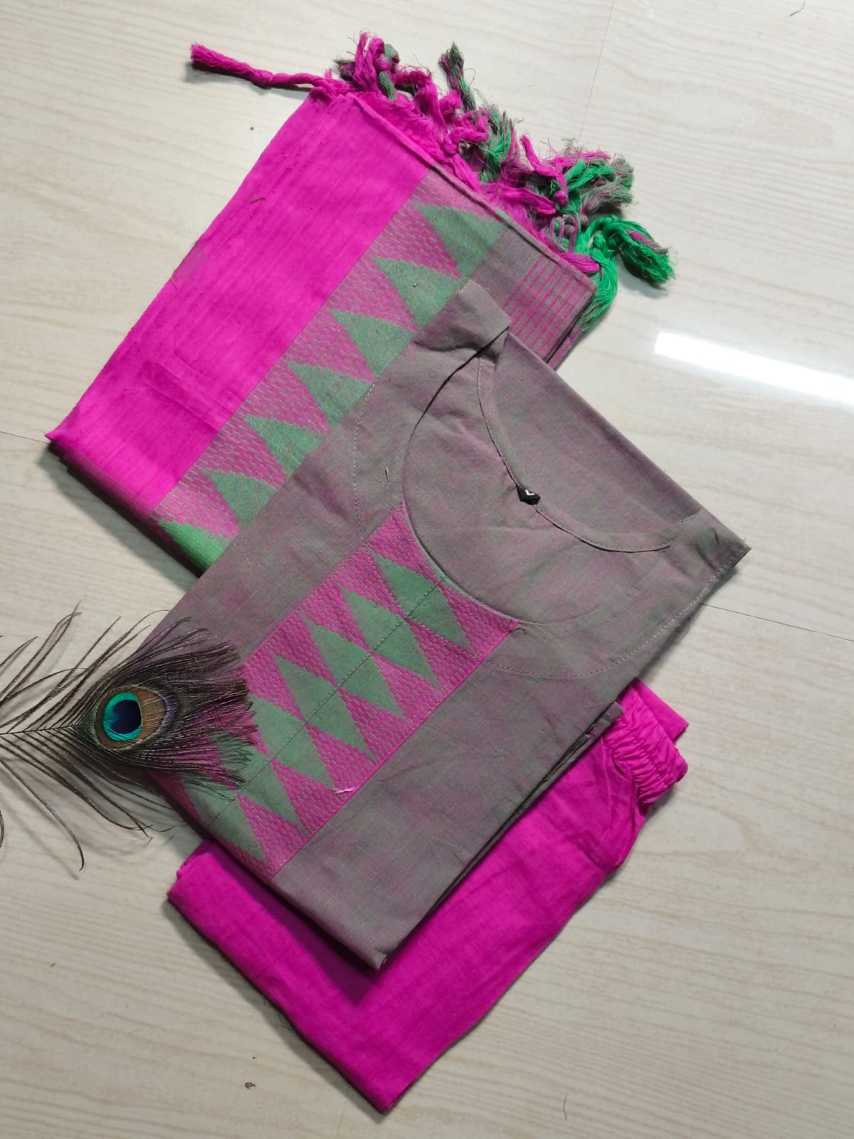 Petals Dupatta Sets  FDS172