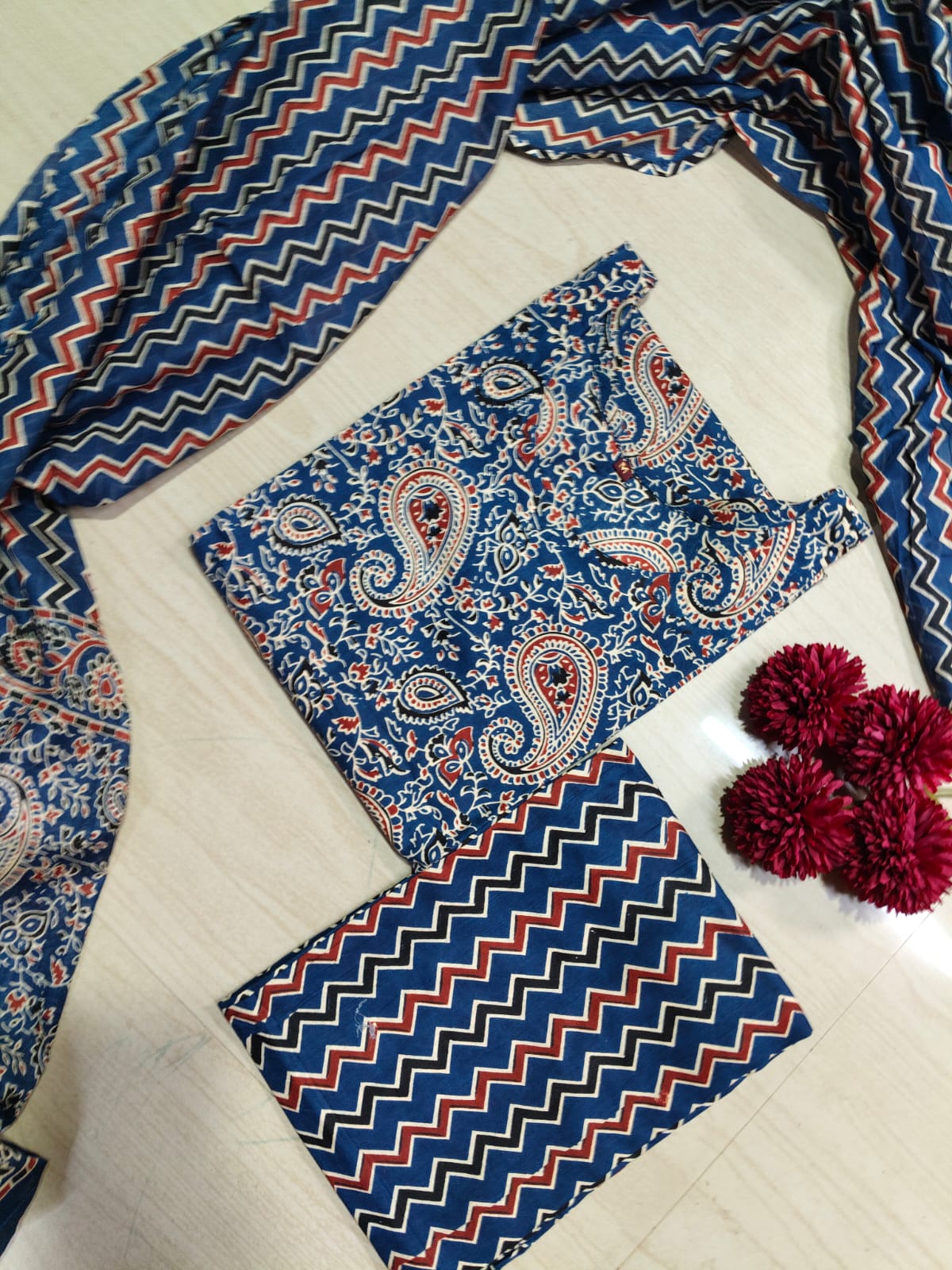 Petals Dupatta Sets  FDS07
