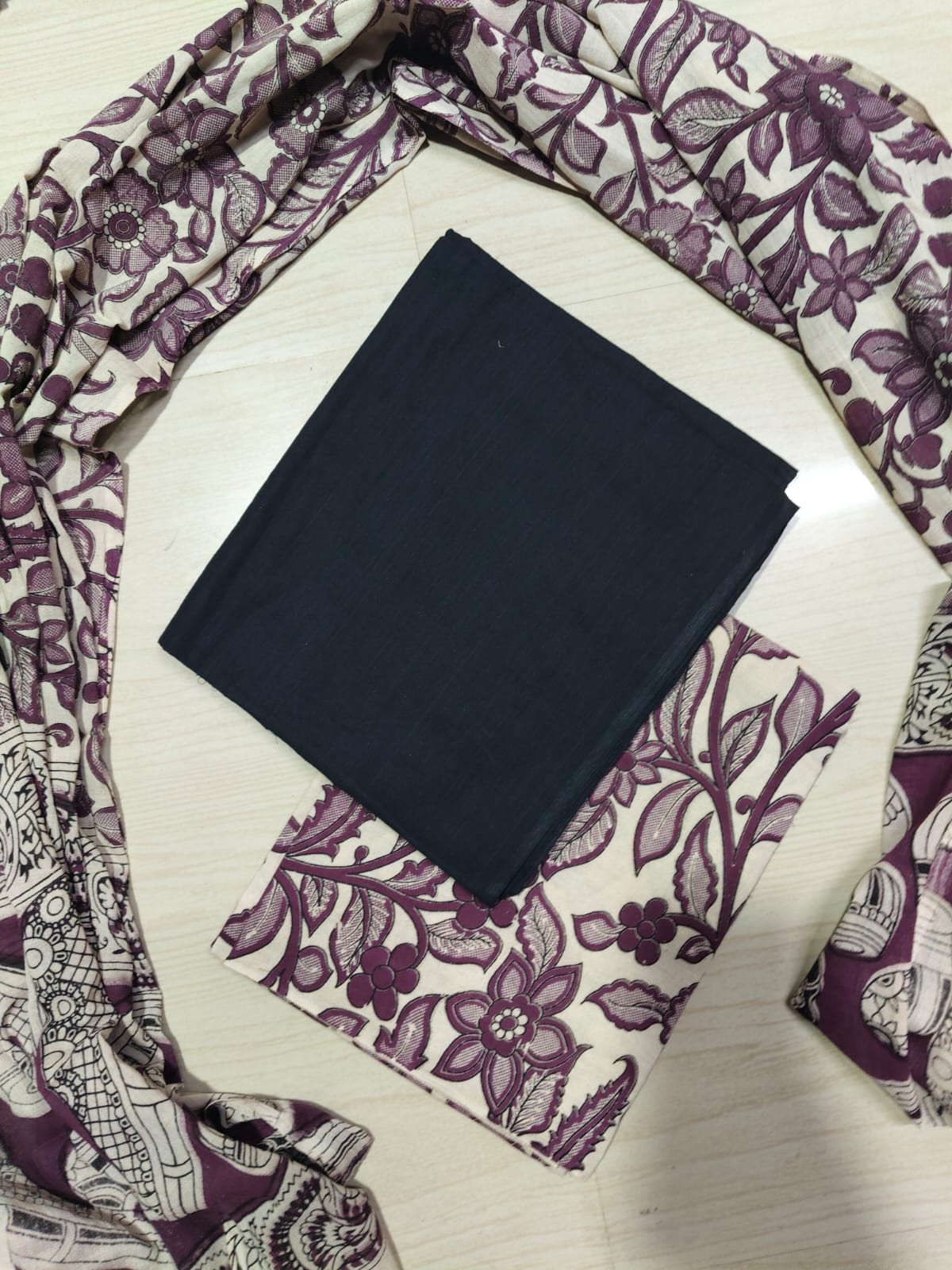 Premium Cotton Top and Kalamkari Phant With Dupatta RS90