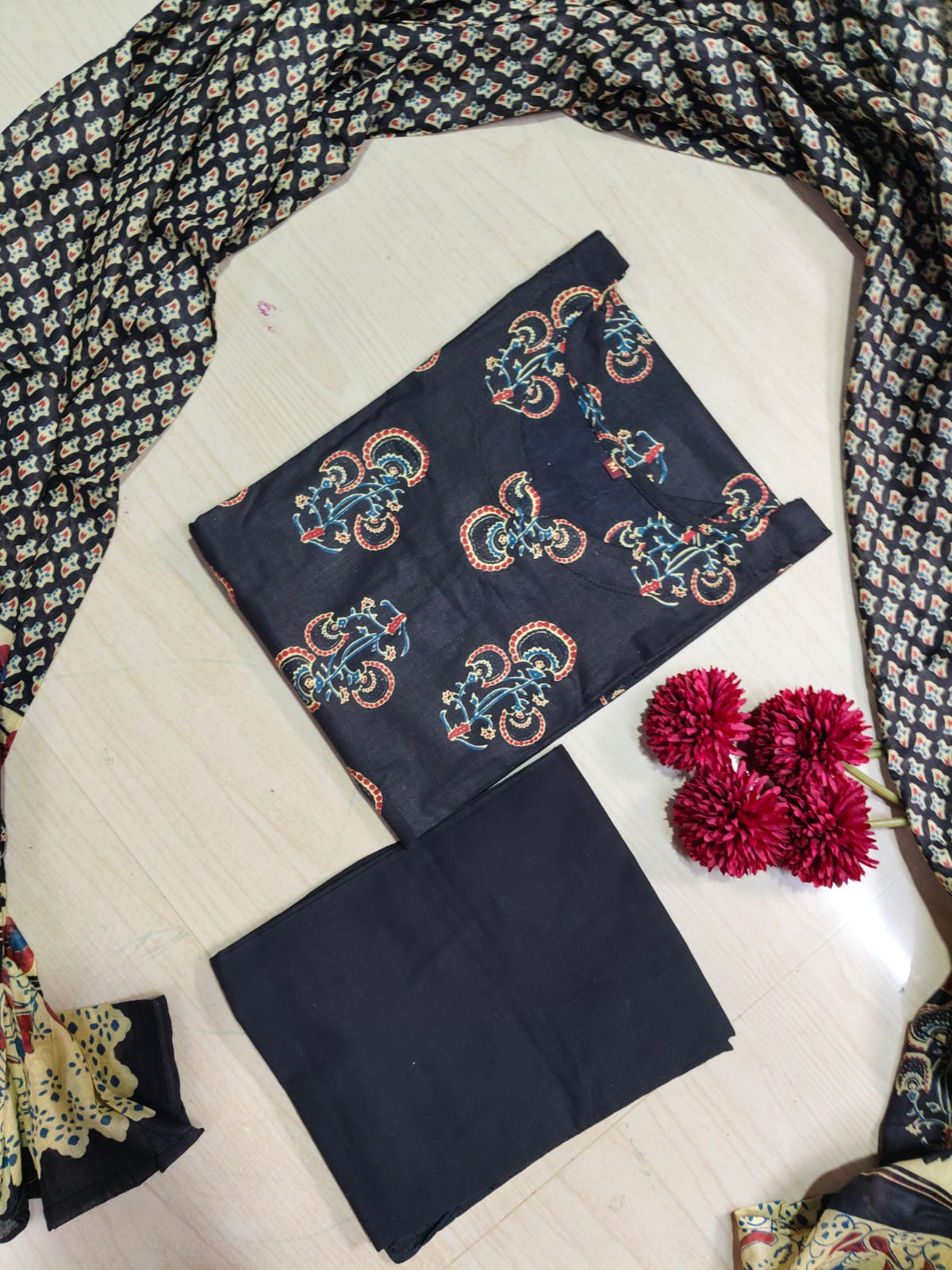 Petals Dupatta Sets  FDS10
