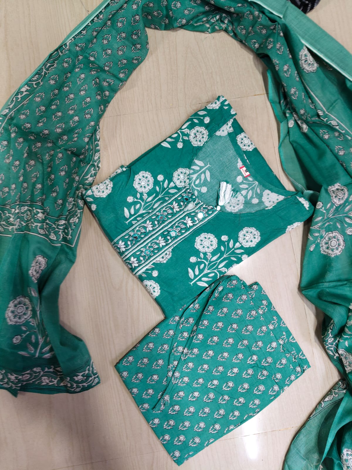 Budgeted Cotton 3 Piece Set - BC102