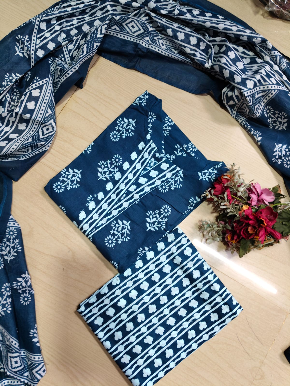 Petals Dupatta Sets  FDS240