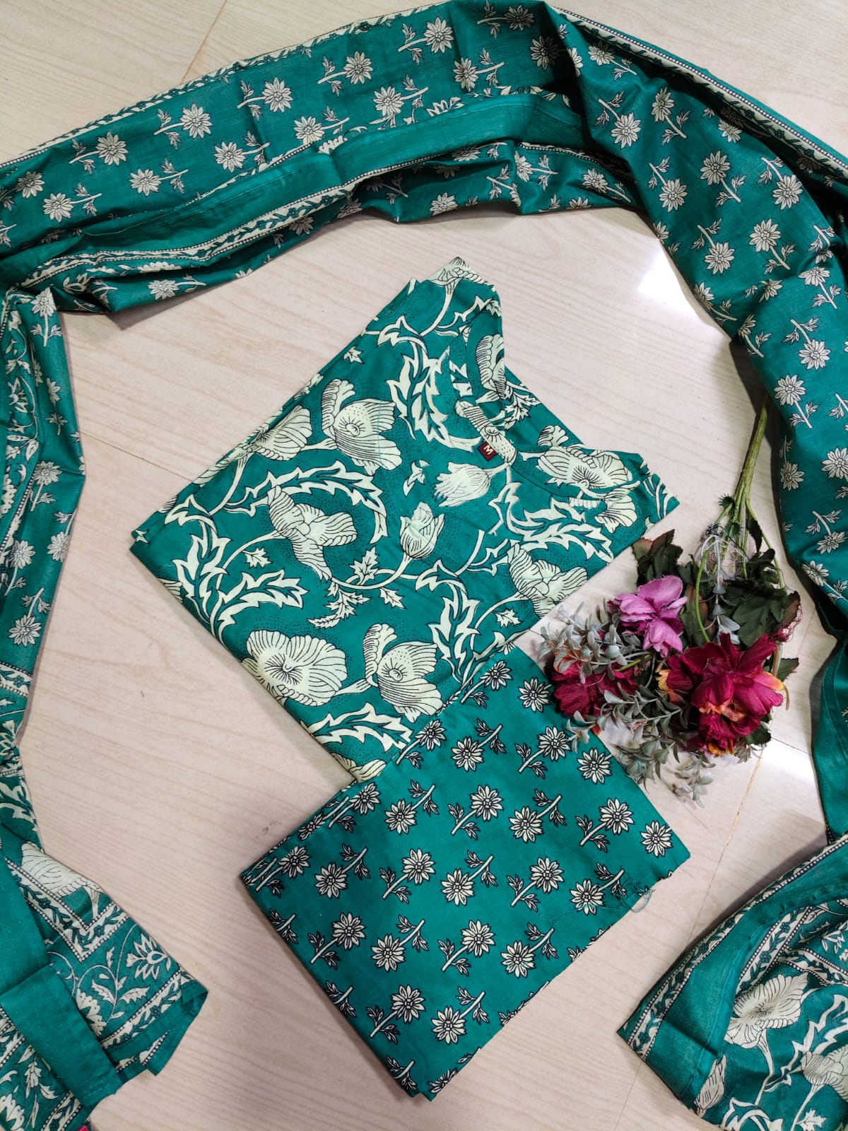 Petals Dupatta Sets  FDS246
