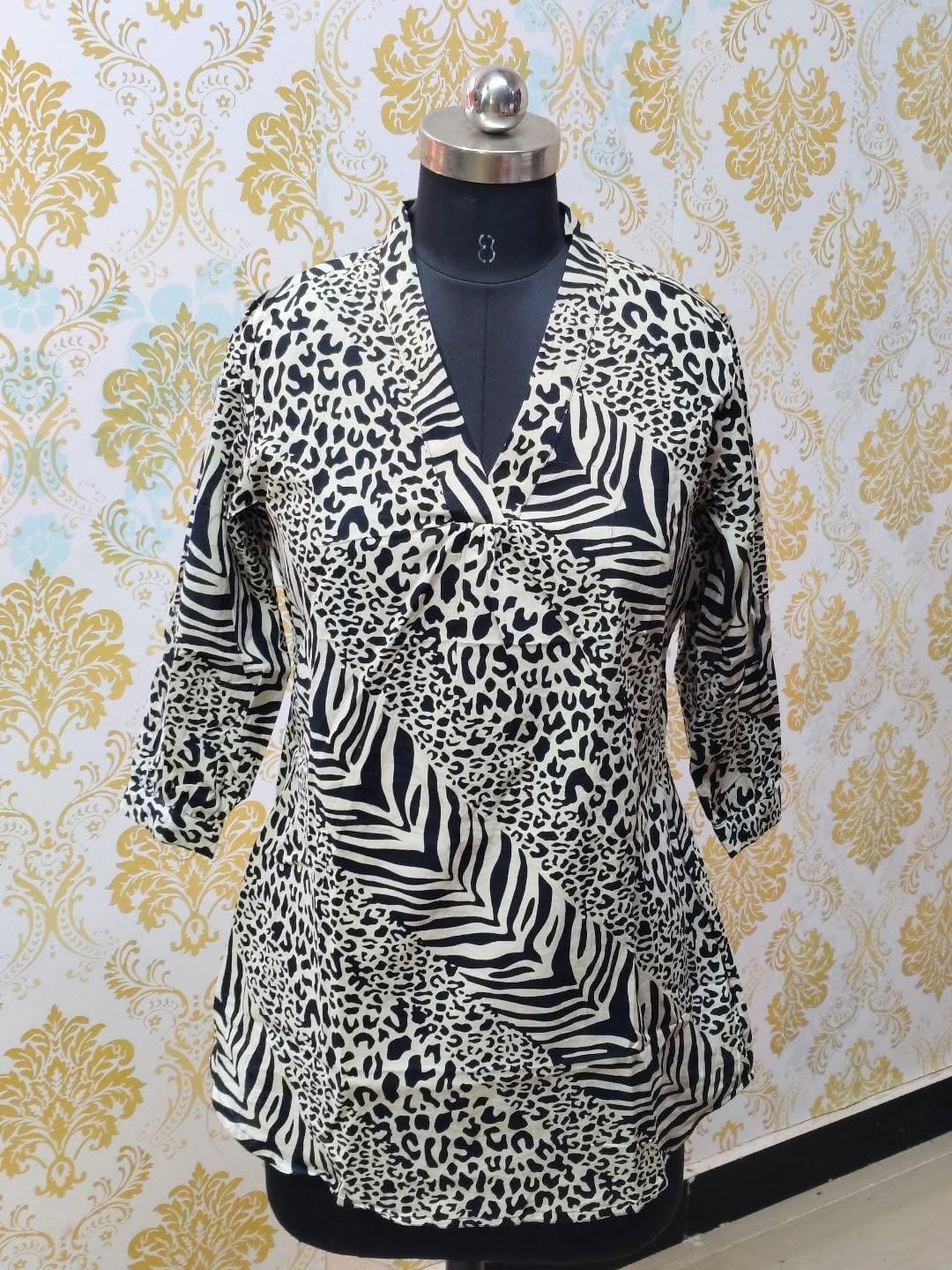 Short Kurti SK124
