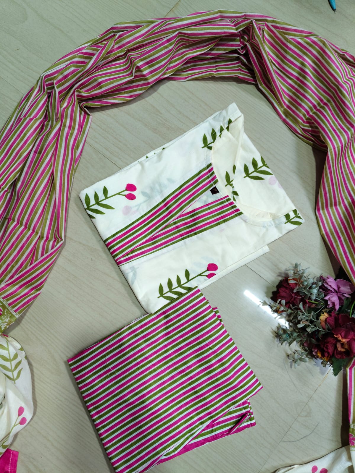 Petals Dupatta Sets  FDS251