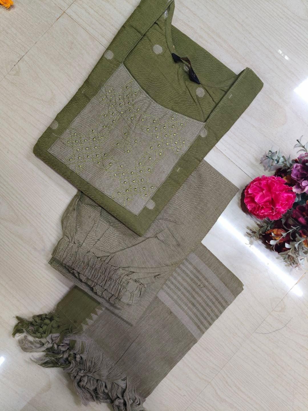 Petals Dupatta Sets  FDS271