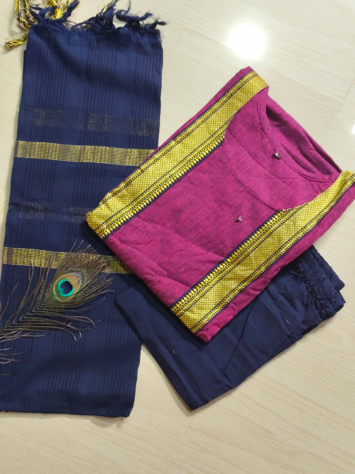 Petals Dupatta Sets  FDS170