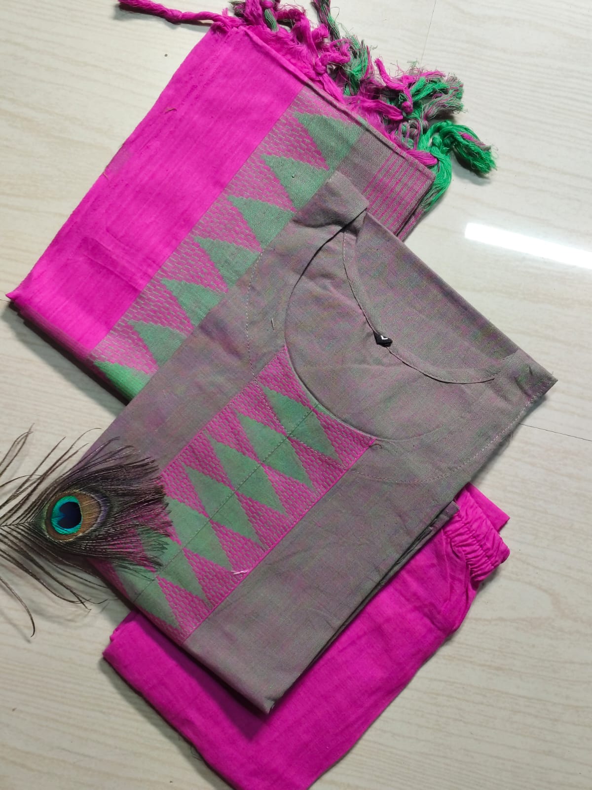 Petals Dupatta Sets  FDS172