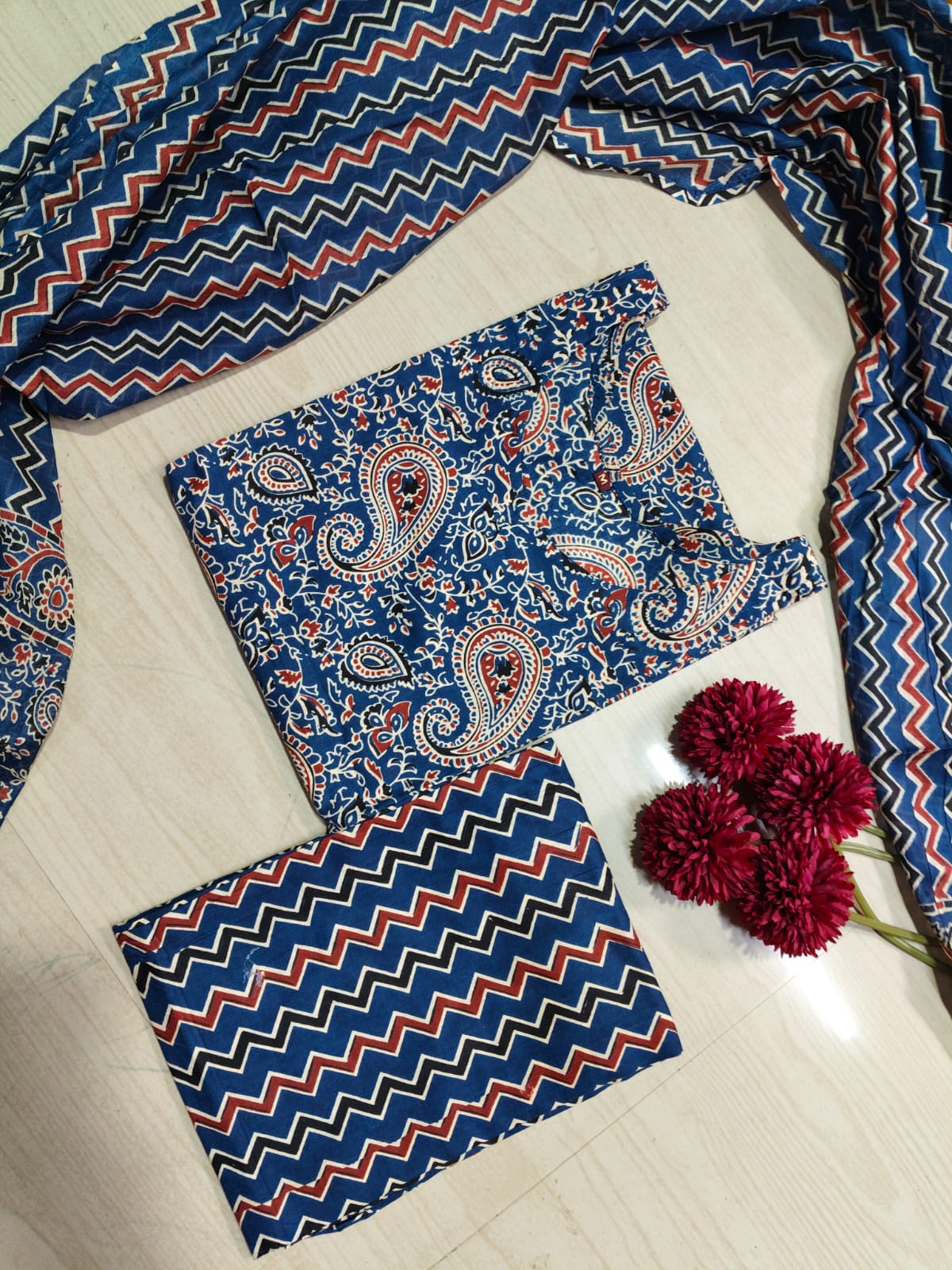 Petals Dupatta Sets  FDS07
