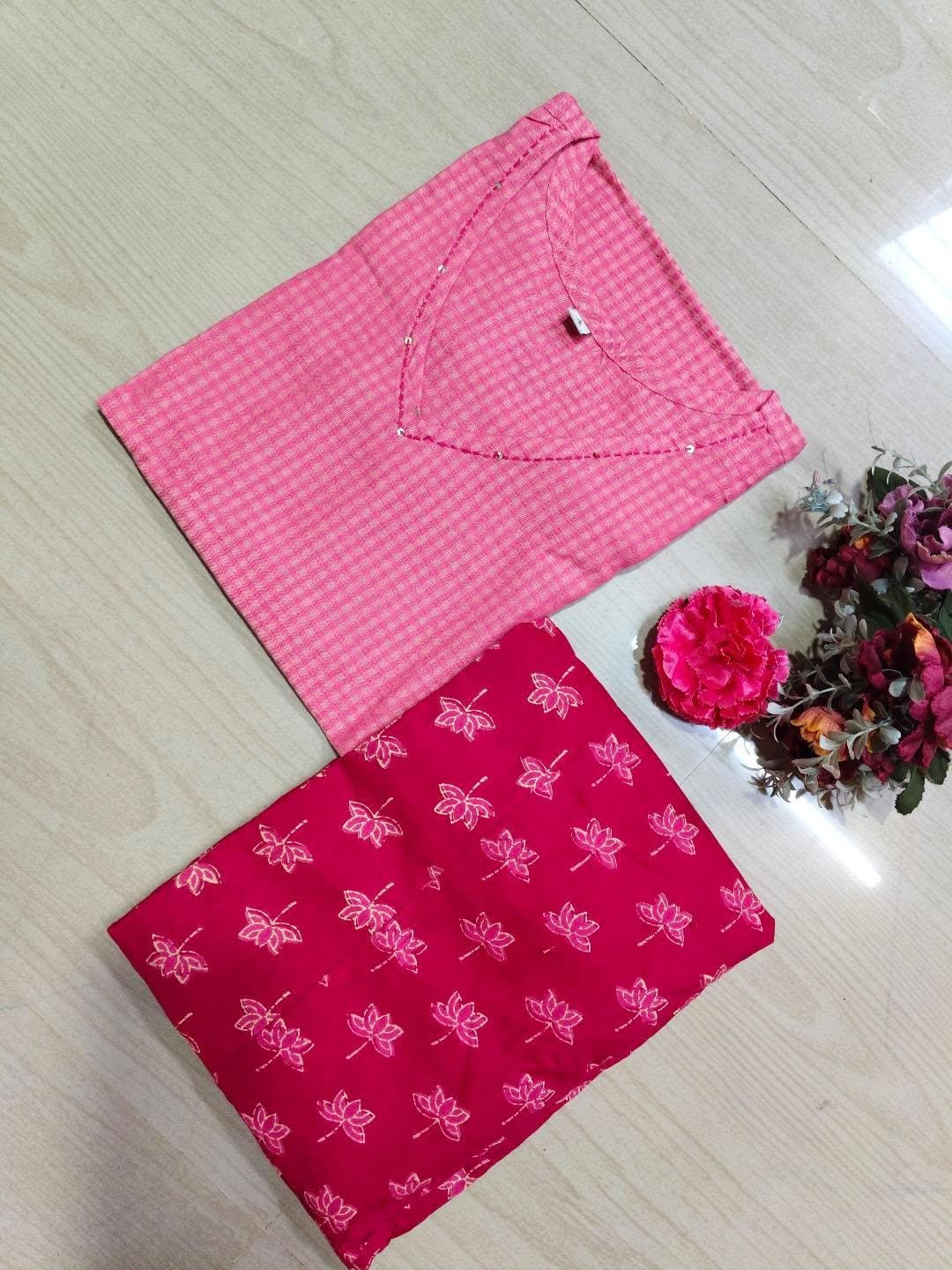 Short Kurthi With Pant  SKP07